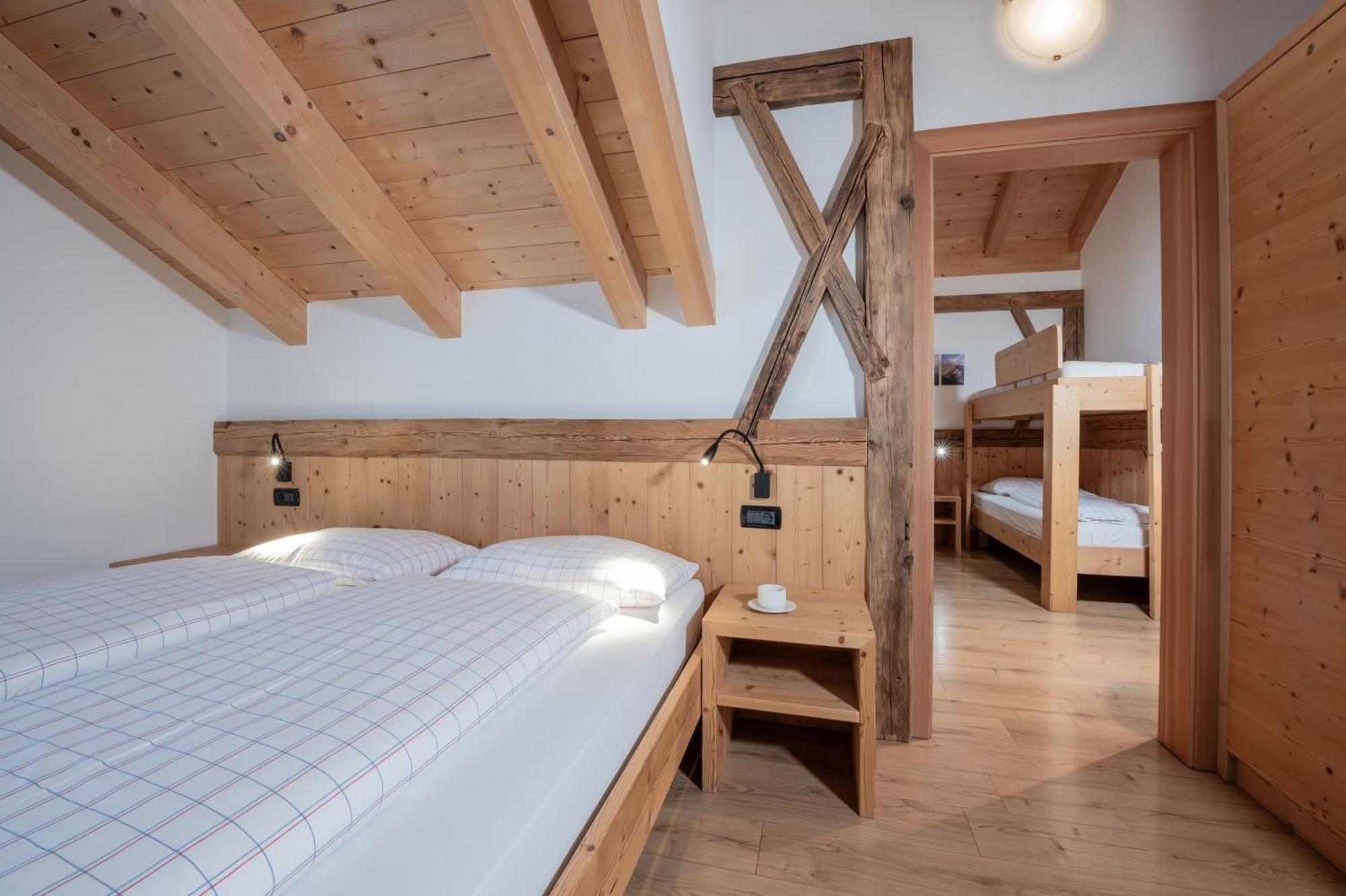Rifugio La Para San Vigilio Di Marebbe Eksteriør billede